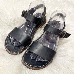Duckfeet Lokken Black Leather Sandals